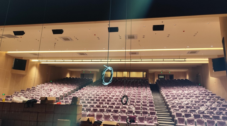 廣州黃埔會元中學GRG報告廳工程案例