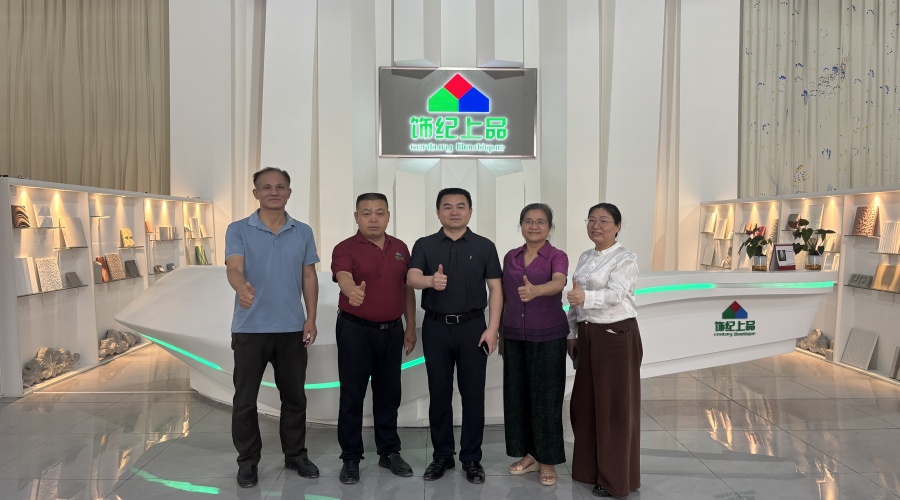 飾紀(jì)上品GRG廠家-熱烈歡迎廣東省建筑材料協(xié)會(huì)領(lǐng)導(dǎo)蒞臨指導(dǎo)