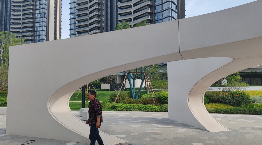 UHPC構(gòu)件安裝現(xiàn)場(chǎng)